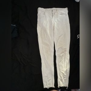 White old navy jeans size 6